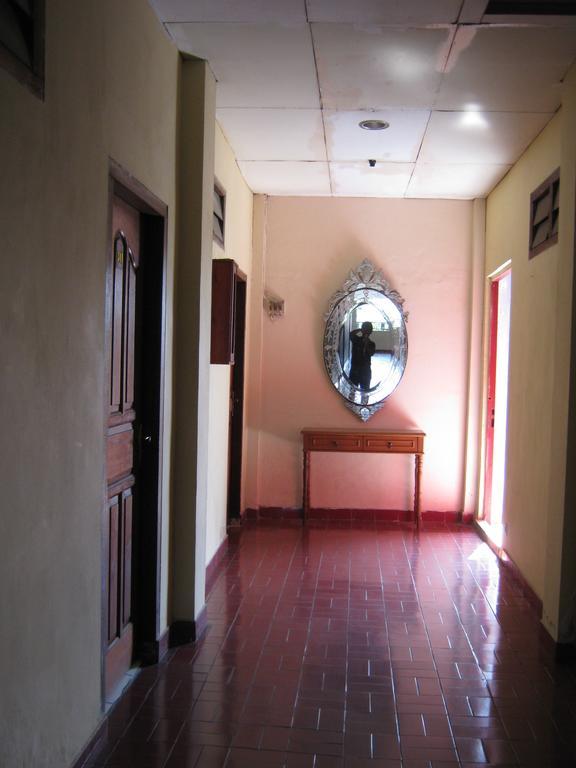 Le Paradis Hotel Палембанг Екстериор снимка