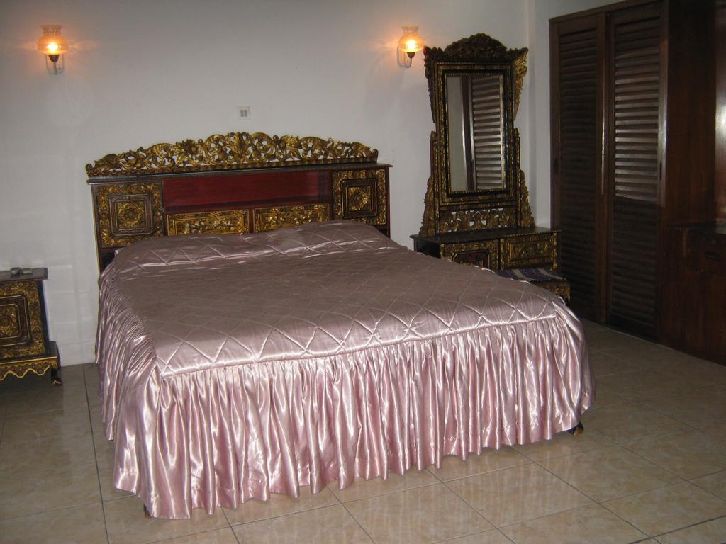 Le Paradis Hotel Палембанг Стая снимка