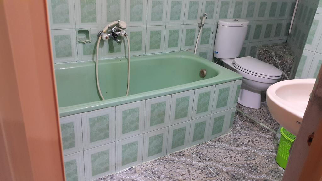 Le Paradis Hotel Палембанг Екстериор снимка